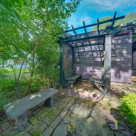 Spacious Jamestown Home Near Natl Comedy Center!